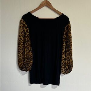 Kim & Cami Black Top with Leopard Print Sleeves